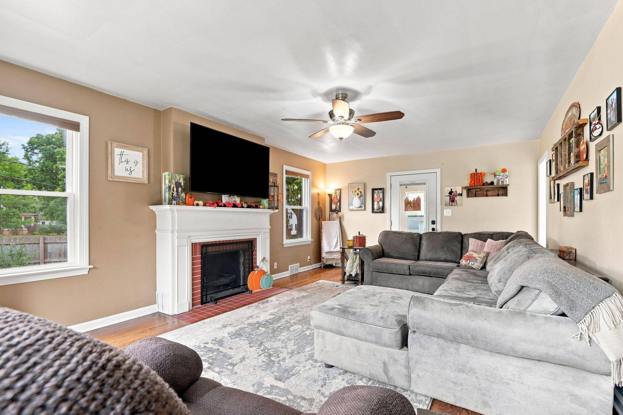 4405 Harding Road Kenosha, WI 53142 - Photo 4 of 33 5-web-or-mls-4405 Harding Rd26