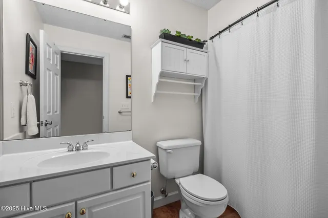 $1,095,000 | 414 McLendon Hills Drive, West End, NC 27376