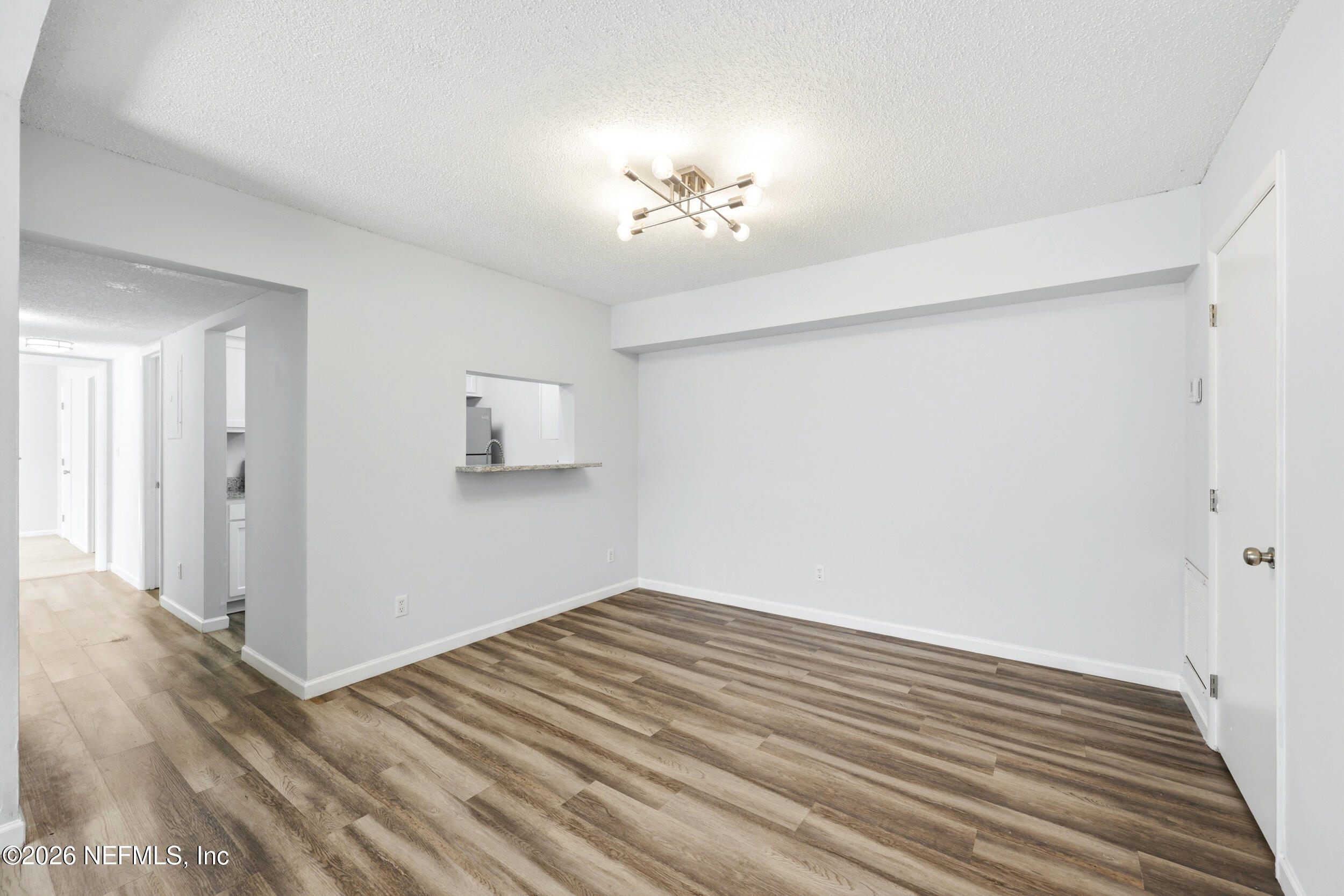 3765 Crown Point Road, Unit 9 Jacksonville, FL 32257 - Photo 12 of 27 12 - interior