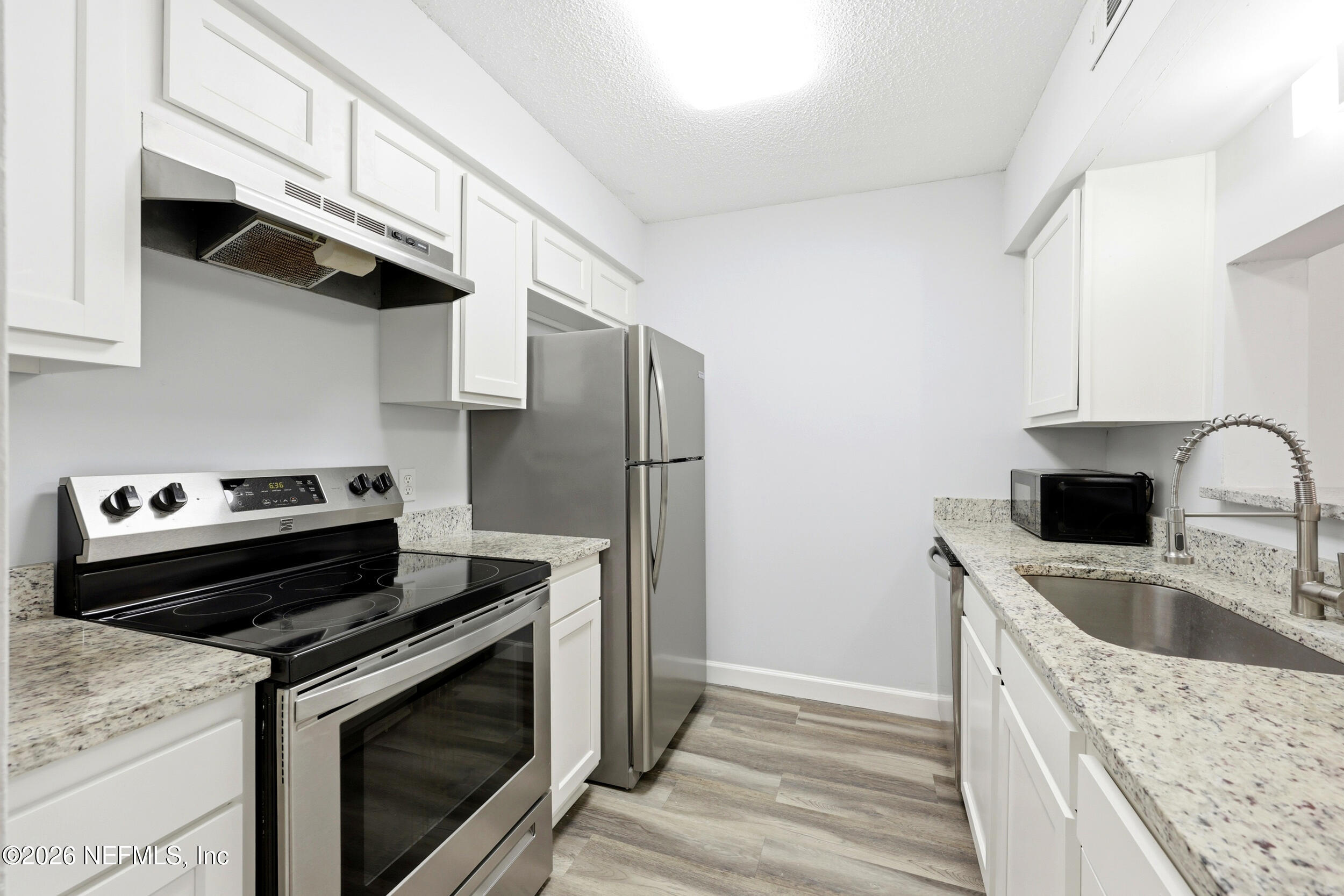 3765 Crown Point Road, Unit 9 Jacksonville, FL 32257 - Photo 14 of 27 14 - interior