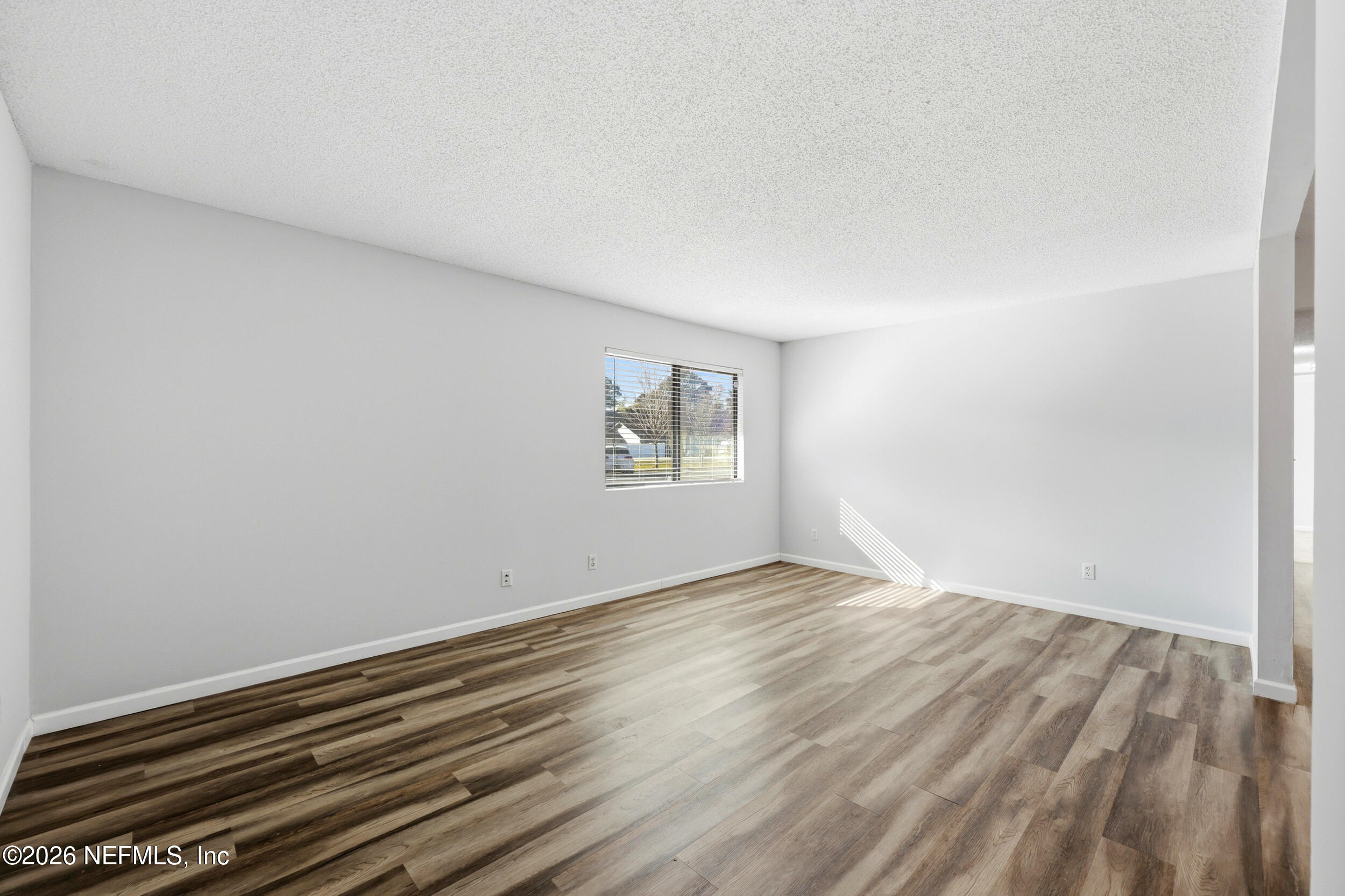 3765 Crown Point Road, Unit 9 Jacksonville, FL 32257 - Photo 9 of 27 9 - interior