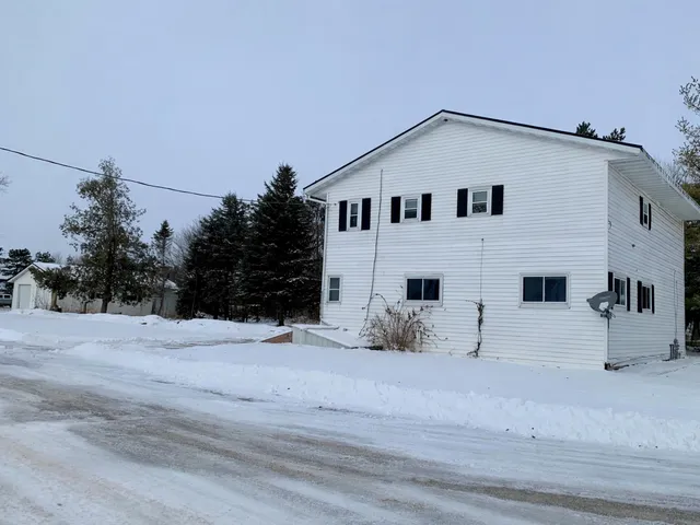 $270,000 | 17802 Cth R, Denmark, WI 54208
