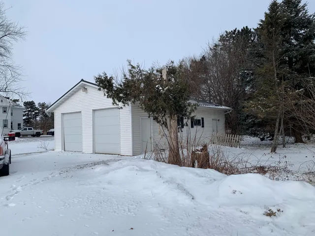 $270,000 | 17802 Cth R, Denmark, WI 54208