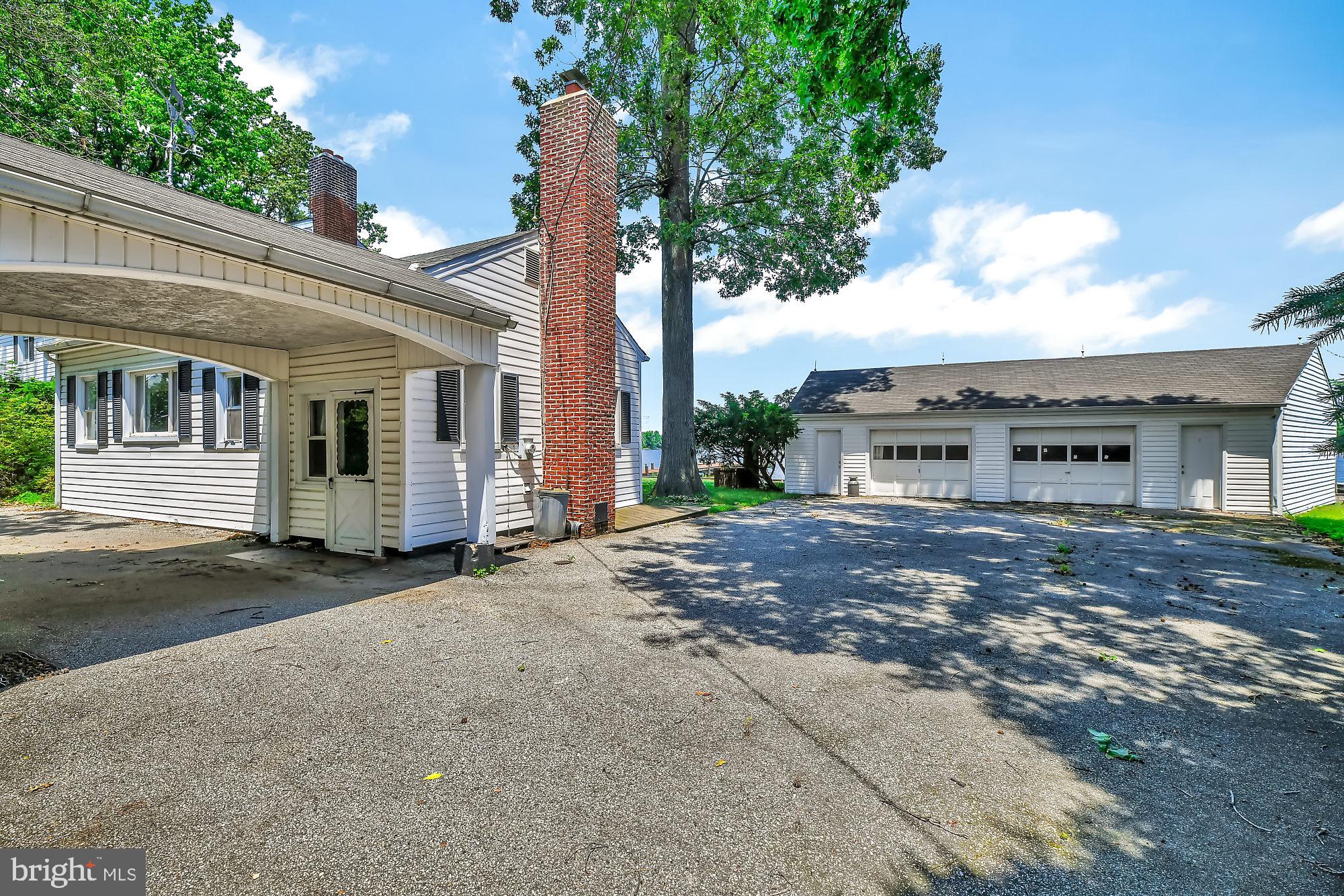 8134 Bullneck Road Baltimore, MD 21222 - Photo 6 of 34