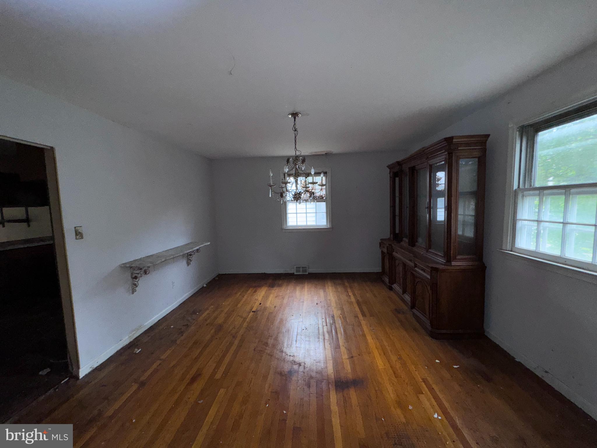 464 Foulke Lane Springfield, PA 19064 - Photo 12 of 27 dining room