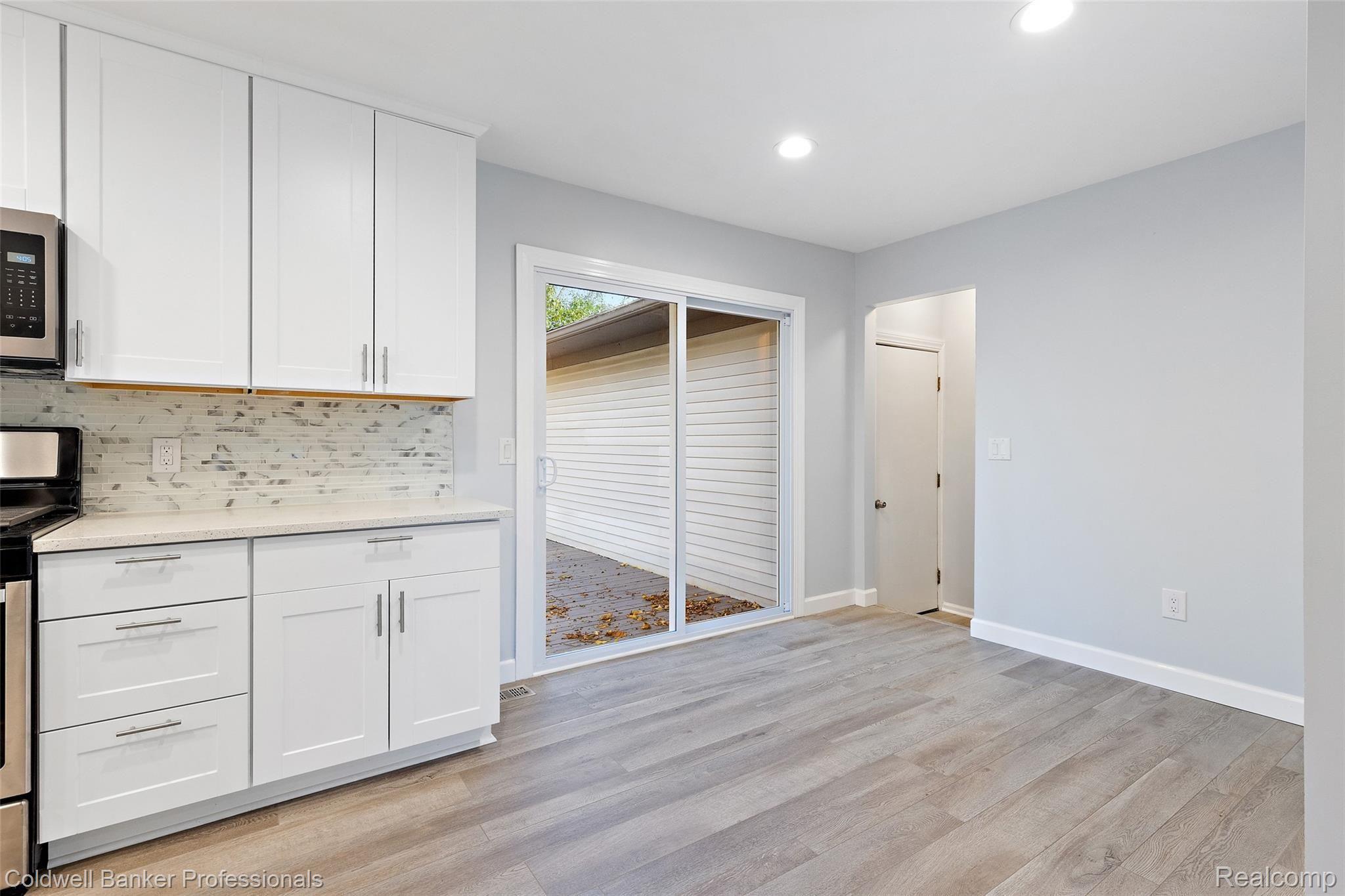 2793 Weaverton Rochester, MI 48307 - Photo 16 of 31 2793 Weaverton St-16.jpg