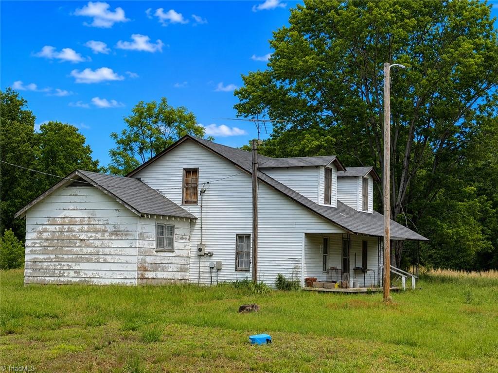 529 Ridgeline Road Union Grove, NC 28689 - Photo 2 of 4