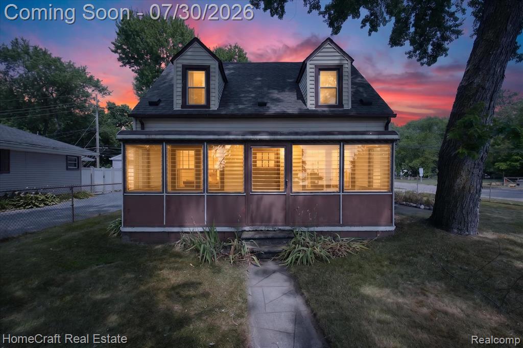 28504 West Seven Mile Road Livonia, MI 48152 - Photo 3 of 51 Gallery Image 3