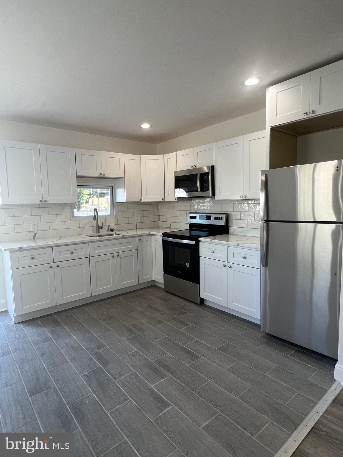 3609 Rhawn Street Philadelphia, PA 19136 - Photo 4 of 20 Gallery Image 4