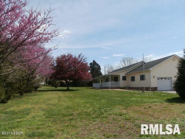 9009 Birch Road Du Quoin, IL 62832 - Photo 11 of 25