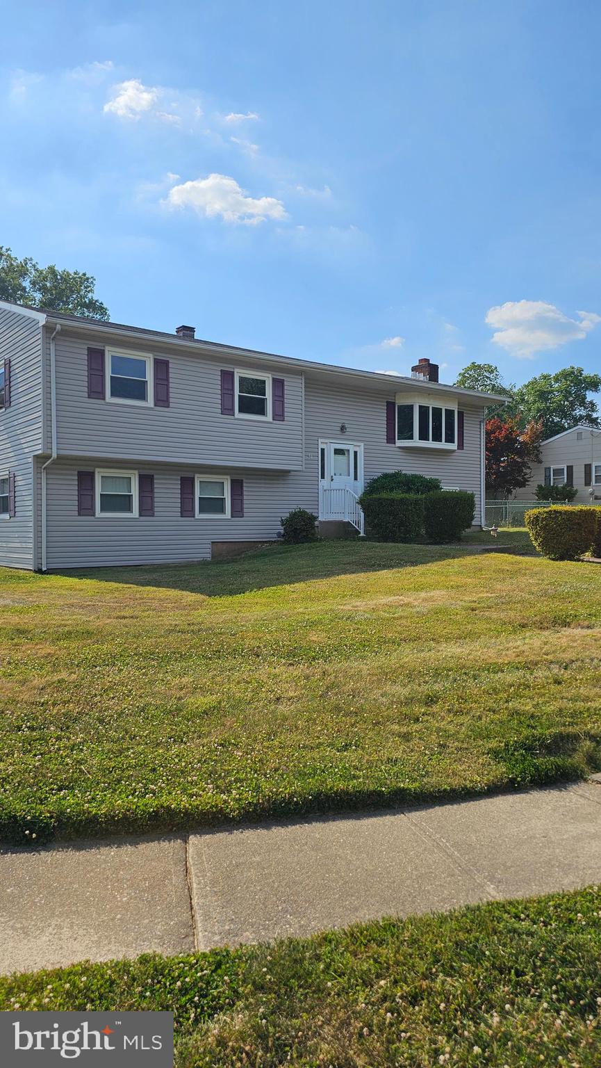 54 Rockland Road Ewing, NJ 08638 - Photo 2 of 46 Gallery Image 2