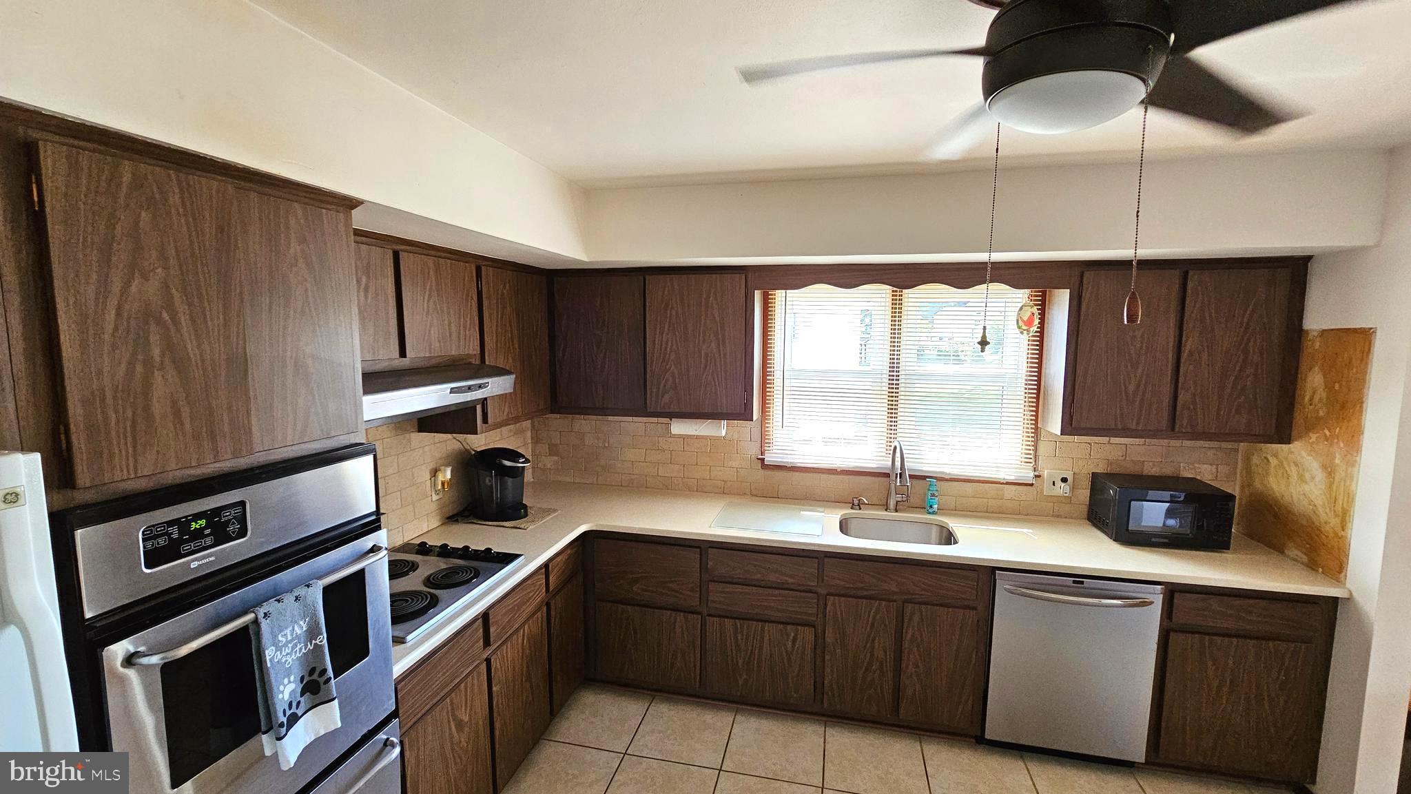 54 Rockland Road Ewing, NJ 08638 - Photo 25 of 46 Kitchen