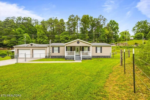 $300,000 | 123 Sweat Lane, La Follette, TN 37766