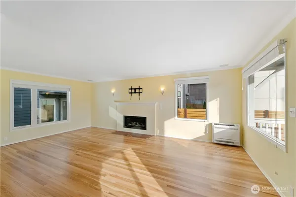 $3,495 | 1752 Northwest 60th Street, Unit A, Seattle, WA 98107