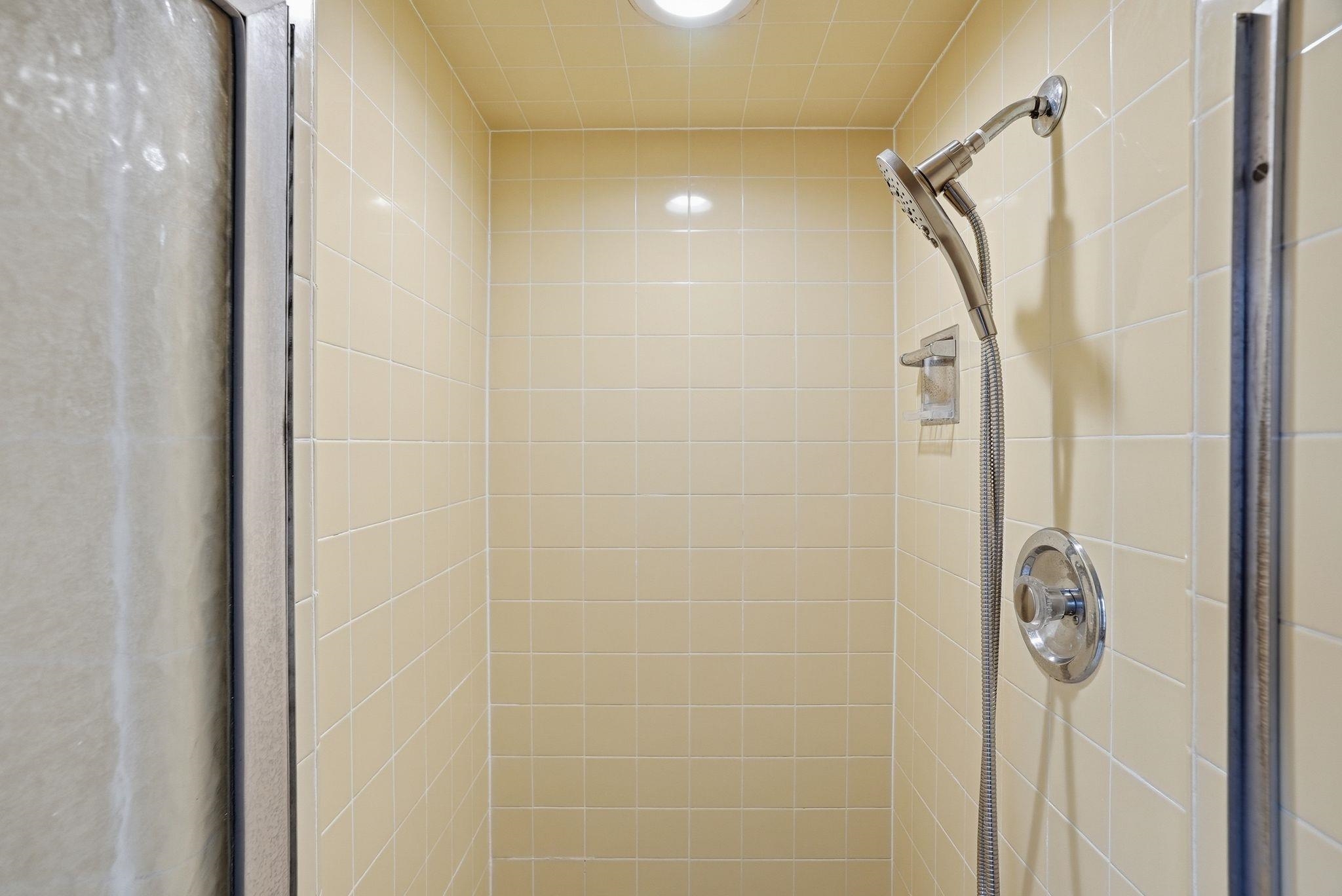 9907 North Huntington Road Spokane, WA 99218 - Photo 21 of 50