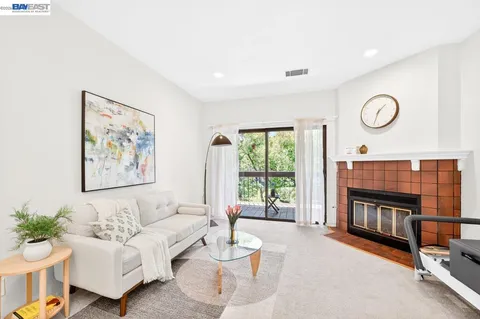 $599,000 | 39931 Cedar Boulevard, Unit 309, Newark, CA 94560