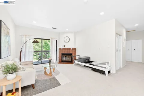 $599,000 | 39931 Cedar Boulevard, Unit 309, Newark, CA 94560