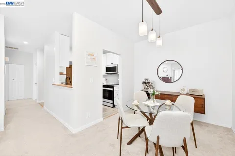 $599,000 | 39931 Cedar Boulevard, Unit 309, Newark, CA 94560