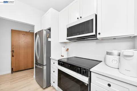 $599,000 | 39931 Cedar Boulevard, Unit 309, Newark, CA 94560