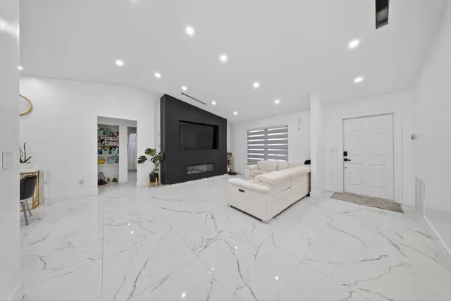 $545,500 | 849 Camellia Drive, Royal Palm Beach, FL 33411