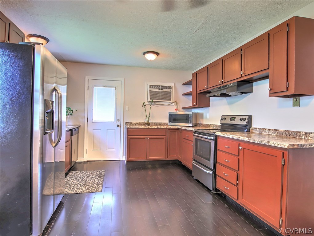 413 Erich Road Richmond, VA 23225 - Photo 7 of 48 Gallery Image 7