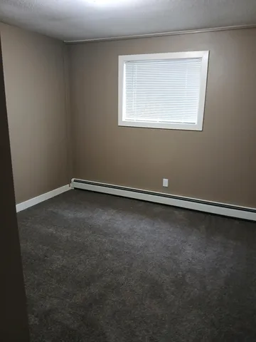 $950 | 801 Pearl Avenue, Unit 106, Marshall, MN 56258