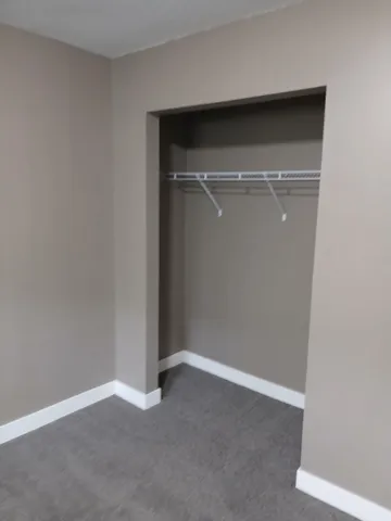 $950 | 801 Pearl Avenue, Unit 106, Marshall, MN 56258