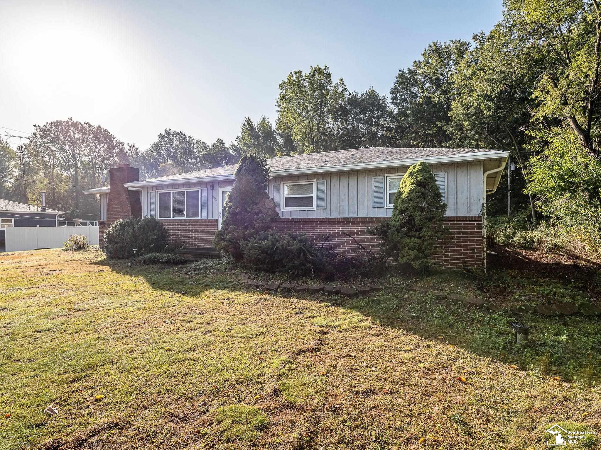 12731 Albain Road Ida, MI 48140 - Photo 3 of 27
