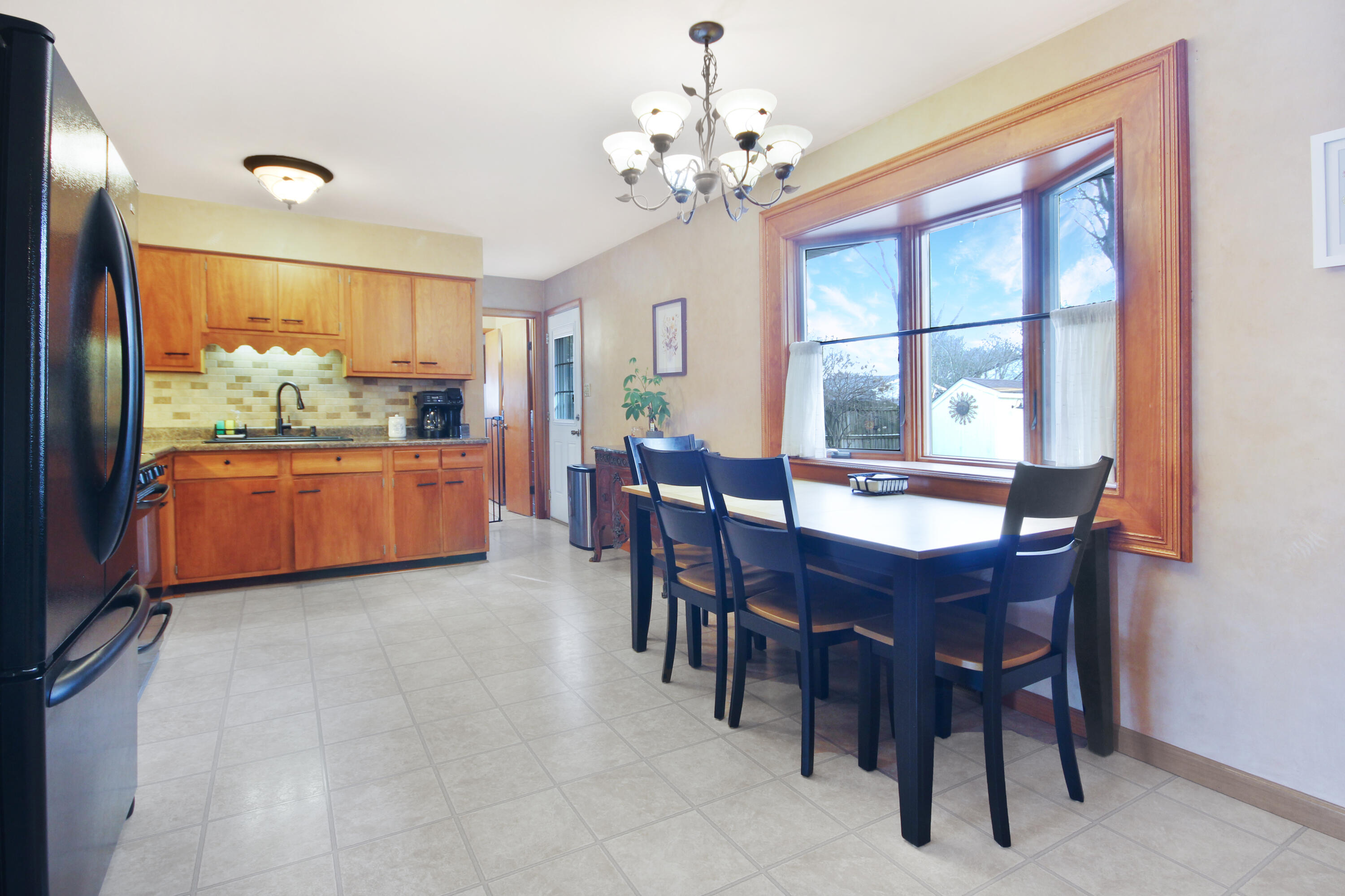 615 Alice Street Crown Point, IN 46307 - Photo 6 of 21 3000x1999