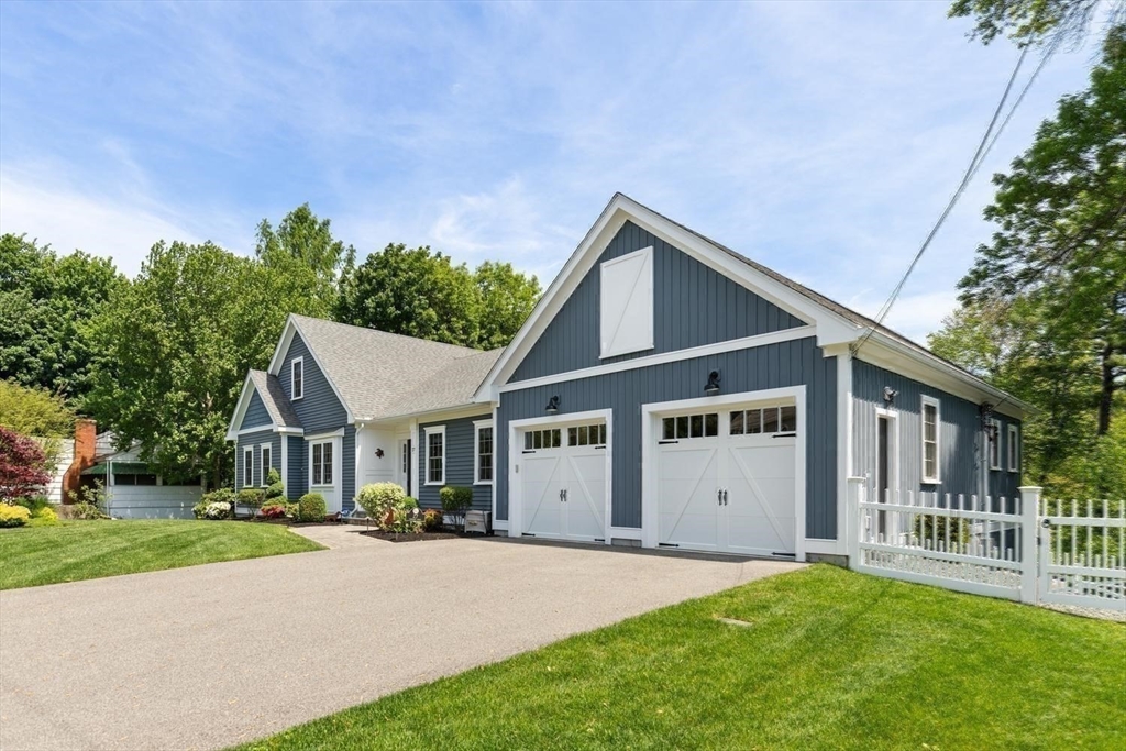 27 Samoset Road Woburn, MA 01801 - Photo 2 of 39 Gallery Image 2
