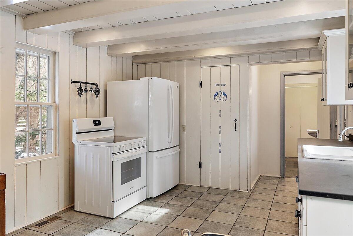 104 Mt Tabor Road Buchanan, MI 49107 - Photo 8 of 56 008-104 Mt Tabor Rd -48