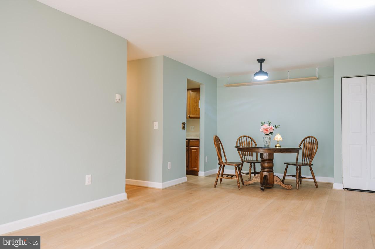 14805 Rydell Road, Unit B2 Centreville, VA 20121 - Photo 5 of 19