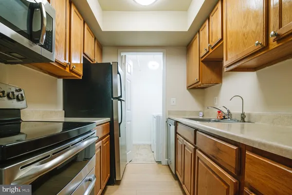 $259,000 | 14805 Rydell Road, Unit B2, Centreville, VA 20121