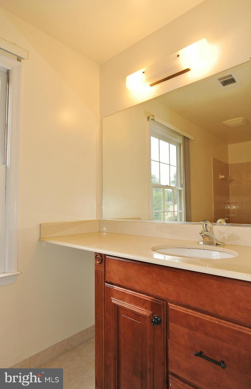 8816 Shadowlake Way Springfield, VA 22153 - Photo 11 of 23 Master Bath