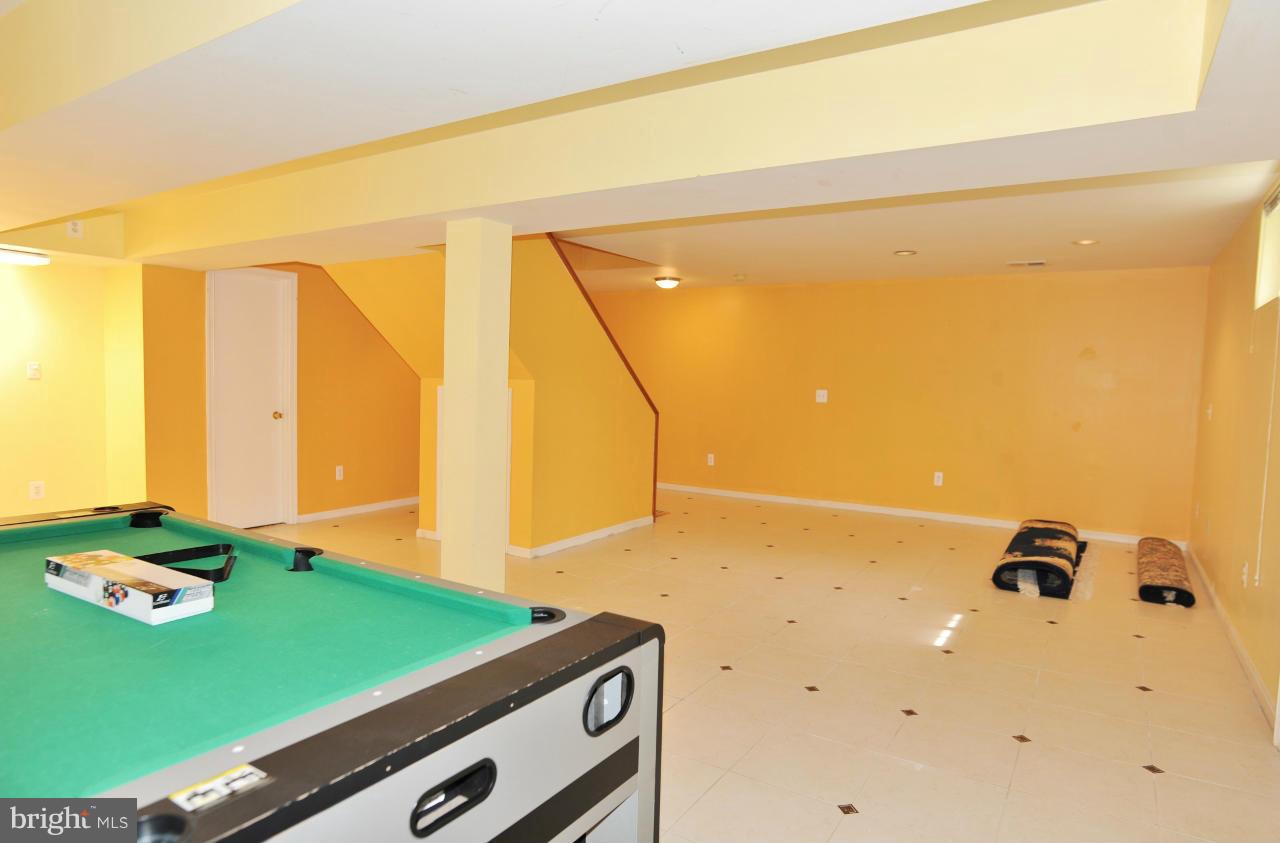 8816 Shadowlake Way Springfield, VA 22153 - Photo 20 of 23 Rec Room