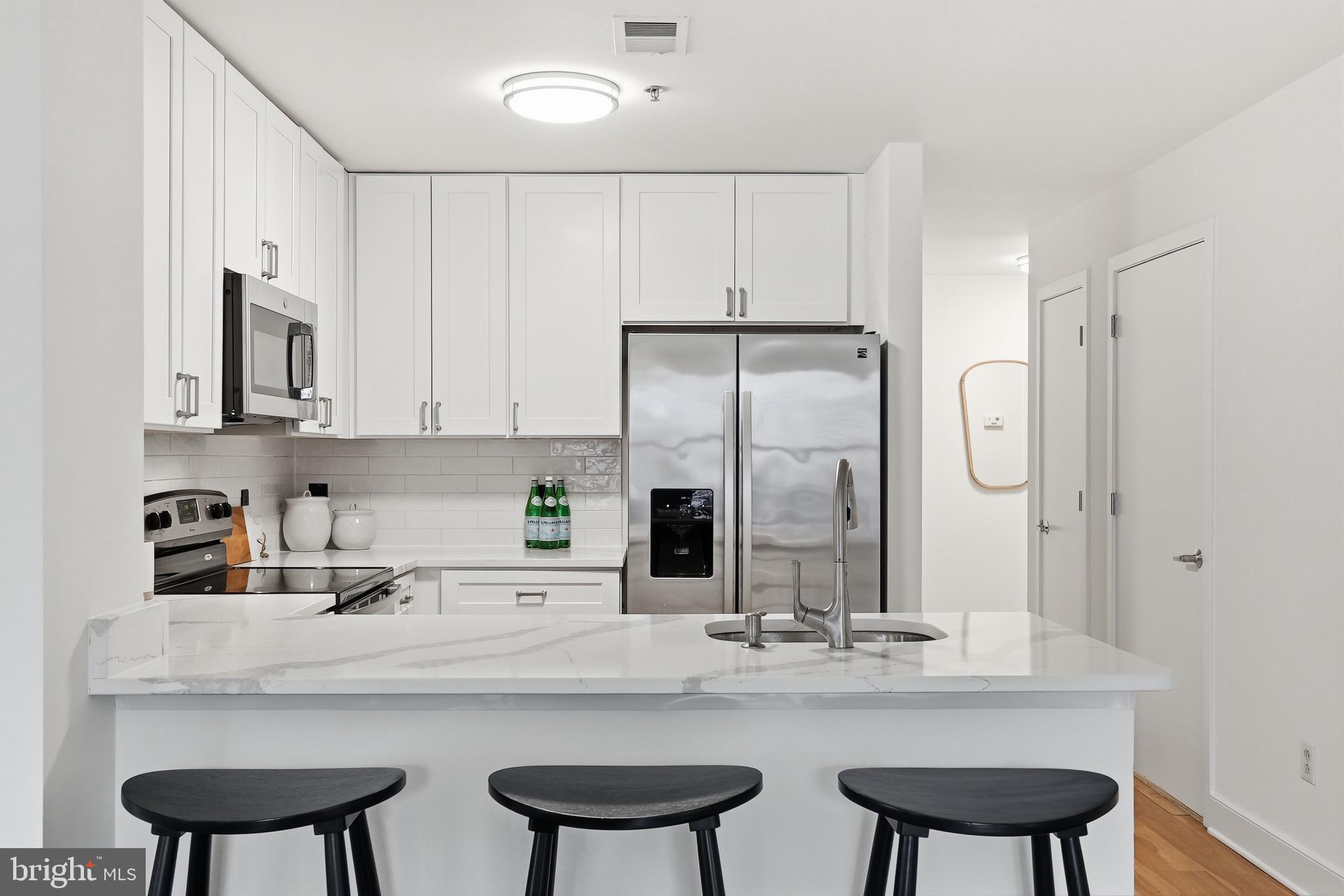 910 M Street Northwest, Unit 203 Washington, DC 20001 - Photo 10 of 24 Kitchen