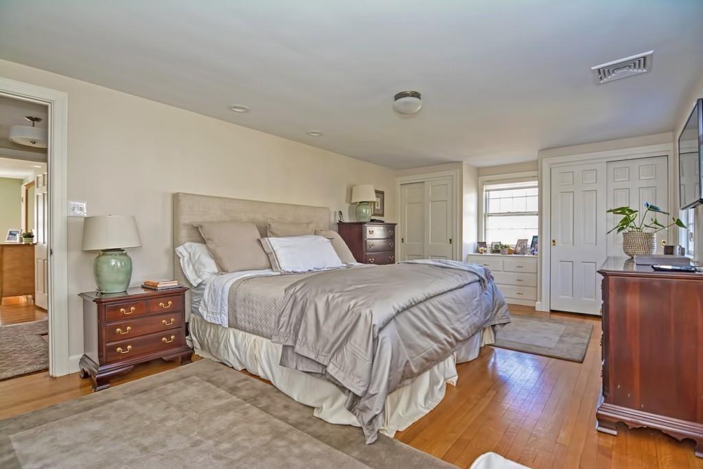 112 Bristol Road Wellesley, MA 02481 - Photo 15 of 30 Gallery Image 15