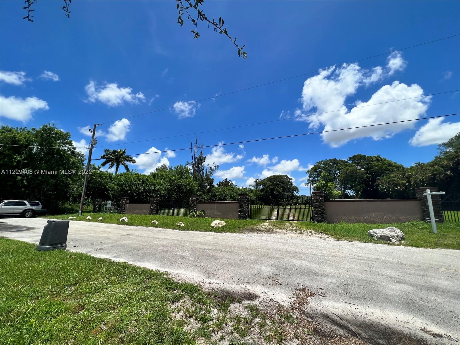 5680 Pine Tree Road Parkland, FL 33067 - Photo 3 of 16 Gallery Image 3