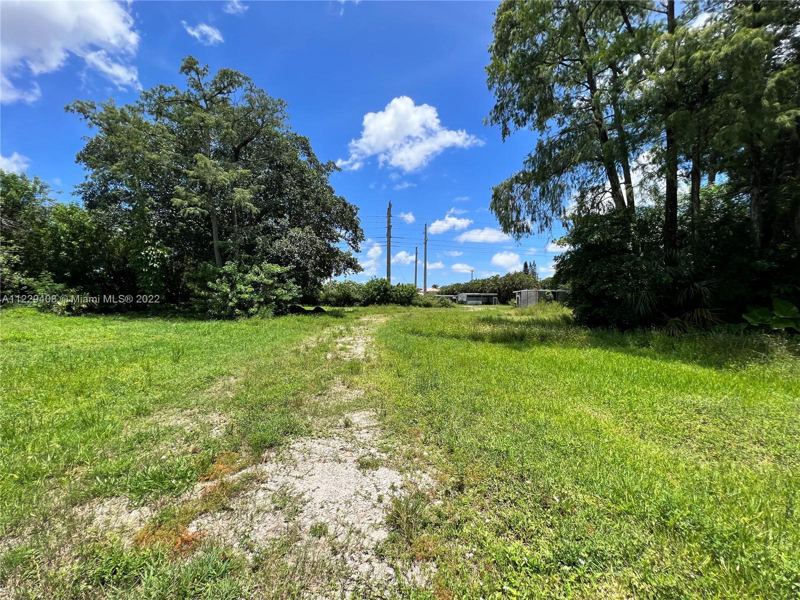 5680 Pine Tree Road Parkland, FL 33067 - Photo 10 of 16 Gallery Image 10