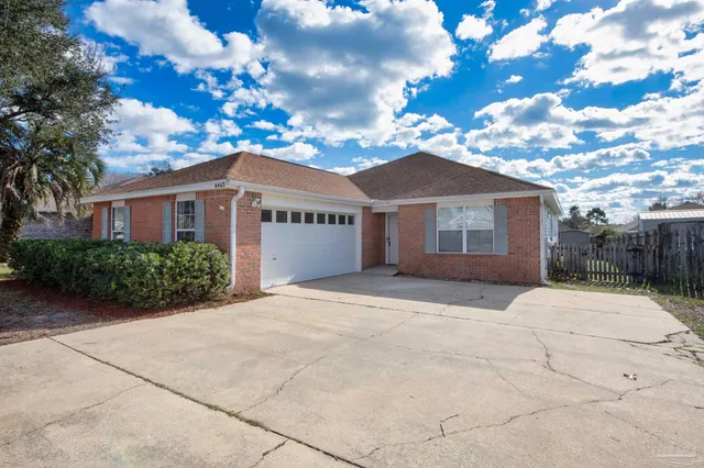 $2,200 | 6463 Sailport Cove, Gulf Breeze, FL 32563
