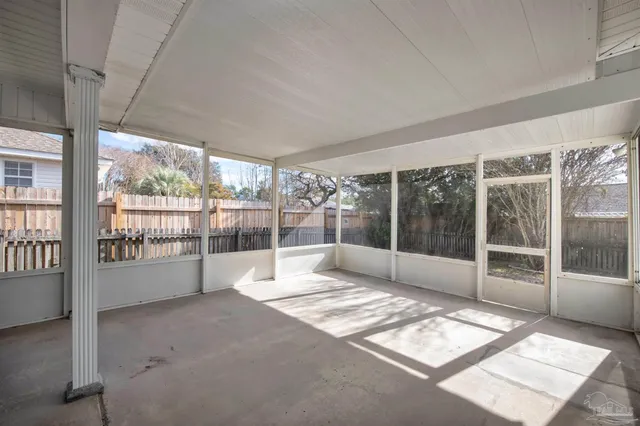 $2,200 | 6463 Sailport Cove, Gulf Breeze, FL 32563