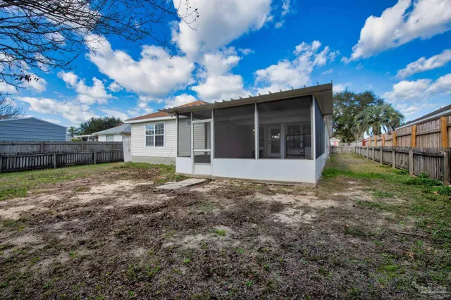 $2,200 | 6463 Sailport Cove, Gulf Breeze, FL 32563