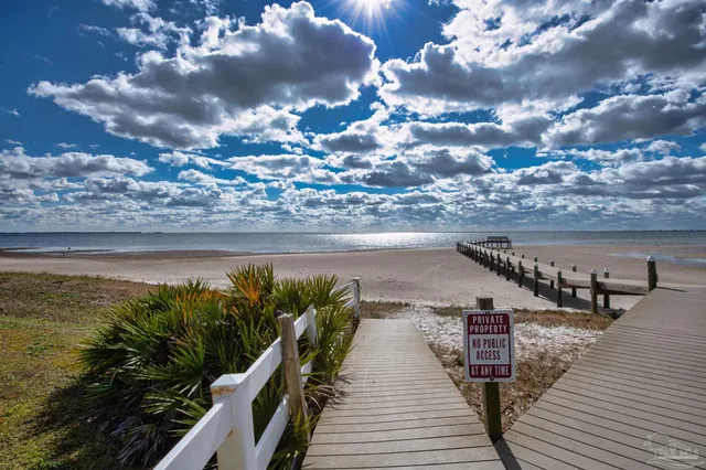 $2,200 | 6463 Sailport Cove, Gulf Breeze, FL 32563