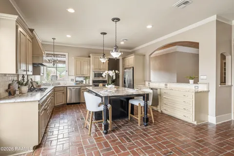 $740,000 | 113 Littlefield Drive, Lafayette, LA 70508