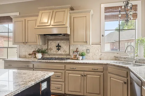 $740,000 | 113 Littlefield Drive, Lafayette, LA 70508