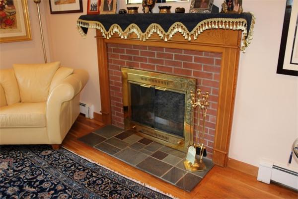 54 Shawmut Road Waltham, MA 02452 - Photo 3 of 18 Gallery Image 3