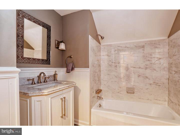 4 Dunbarton Road Cherry Hill, NJ 08003 - Photo 22 of 25 Bathroom