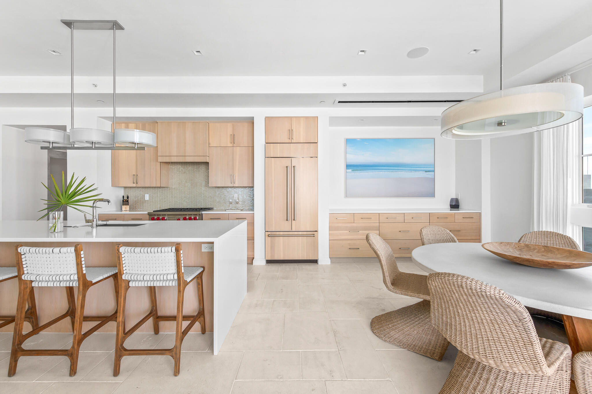 74 Governors Ct Inlet Beach, Unit 304 Inlet Beach, FL 32461 - Photo 5 of 39 a living room with a table and chairs