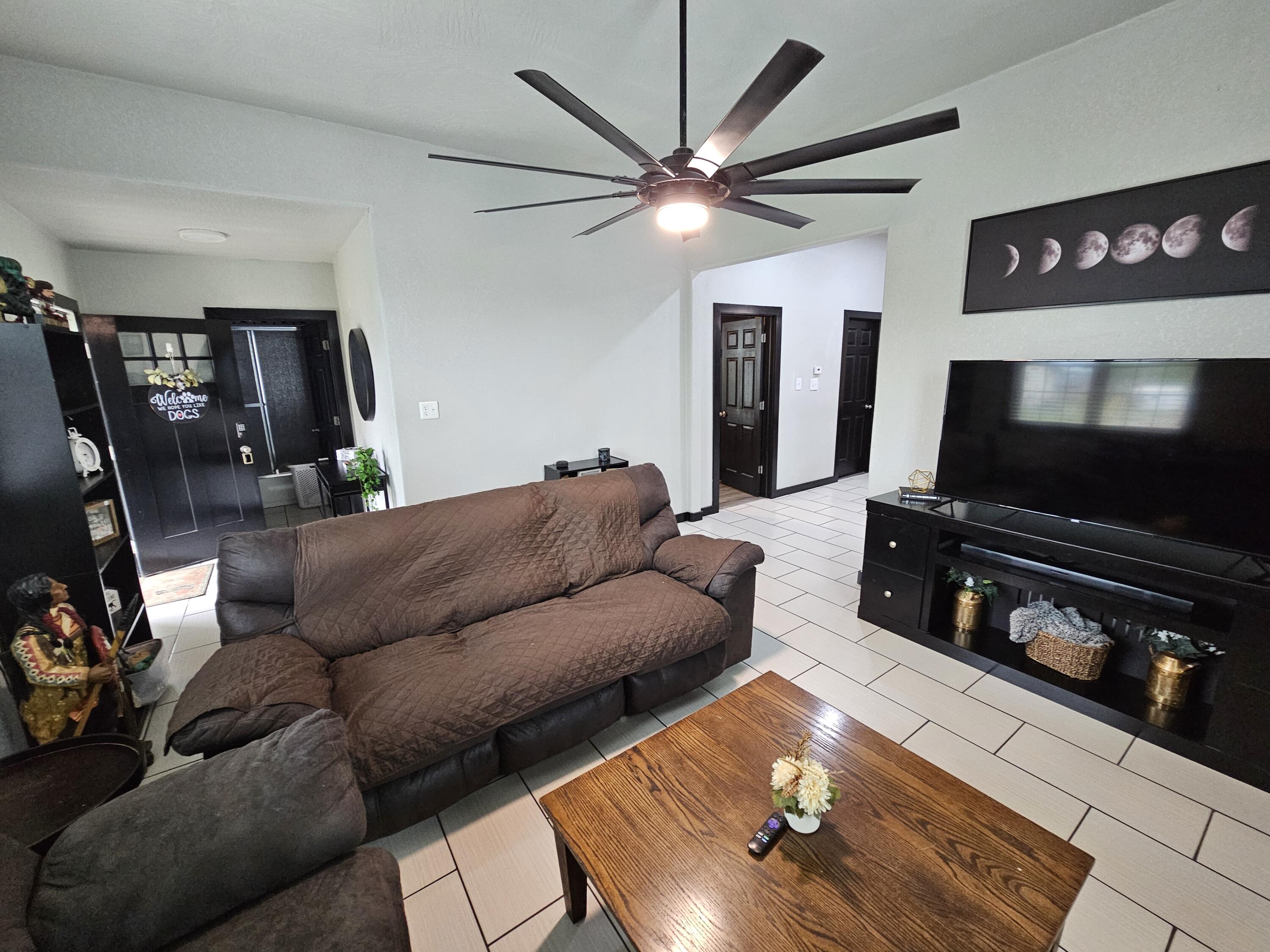 613 8th Street Monett, MO 65708 - Photo 5 of 29 20260410_112726