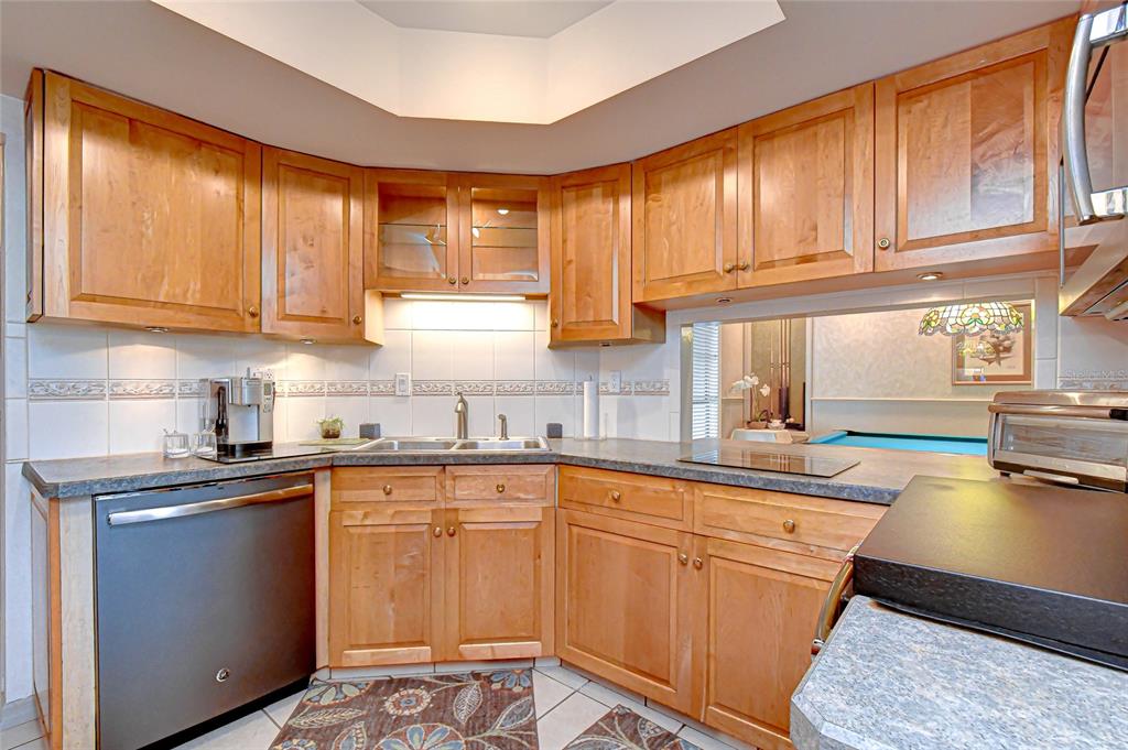 8120 North Albany Avenue Tampa, FL 33604 - Photo 28 of 63